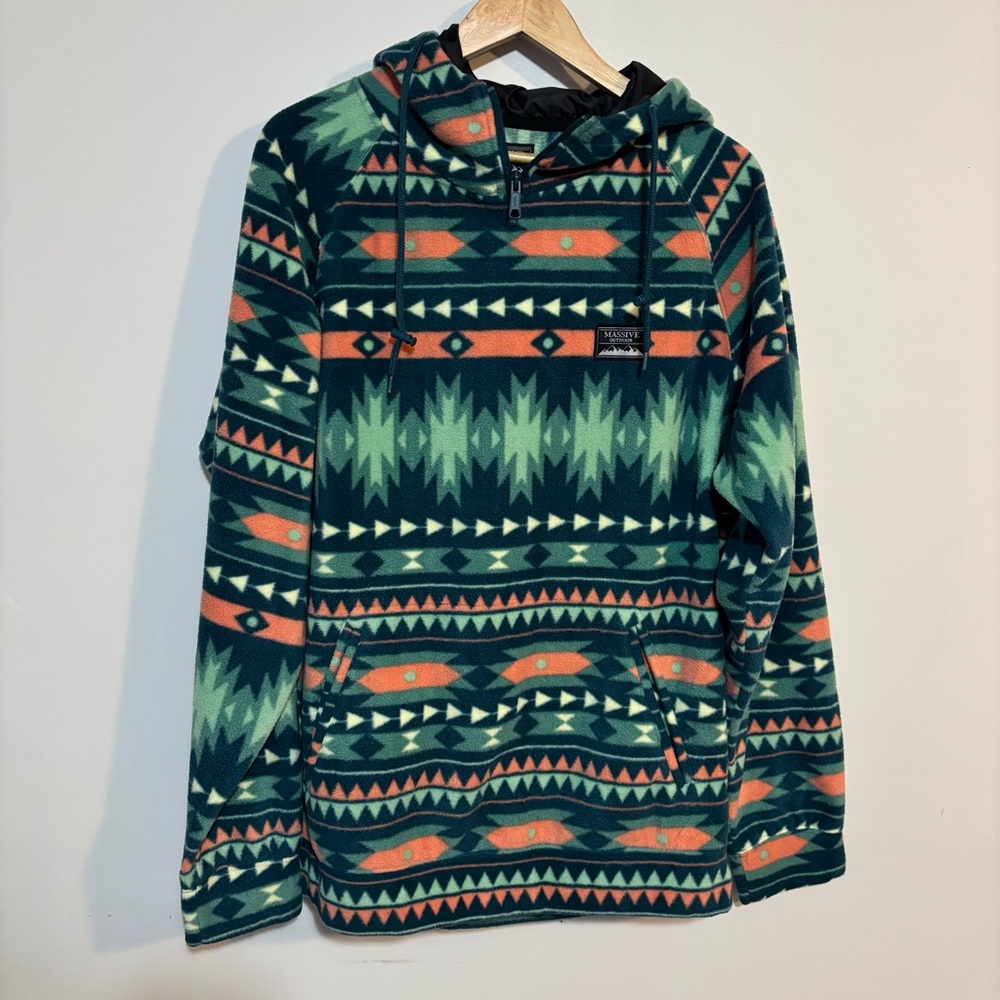 Massive Outdoor Patterned Hoodie | Mens Size XL